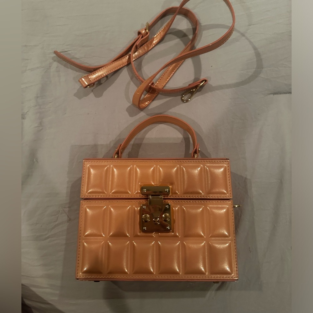 Peachy Pink Quilted Handbag